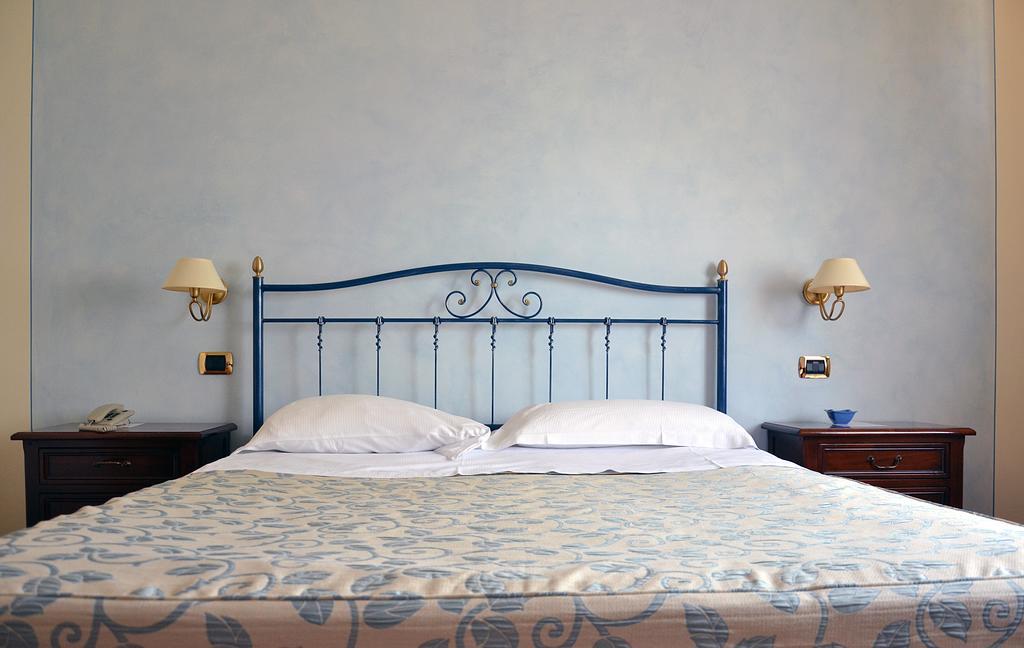 Villa Luigi Hotel & Restaurant Nuova Gestione Villa Rosa Di Martinsicuro Værelse billede