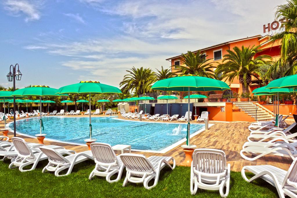 Villa Luigi Hotel & Restaurant Nuova Gestione Villa Rosa Di Martinsicuro Eksteriør billede