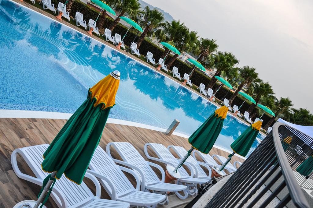 Villa Luigi Hotel & Restaurant Nuova Gestione Villa Rosa Di Martinsicuro Eksteriør billede