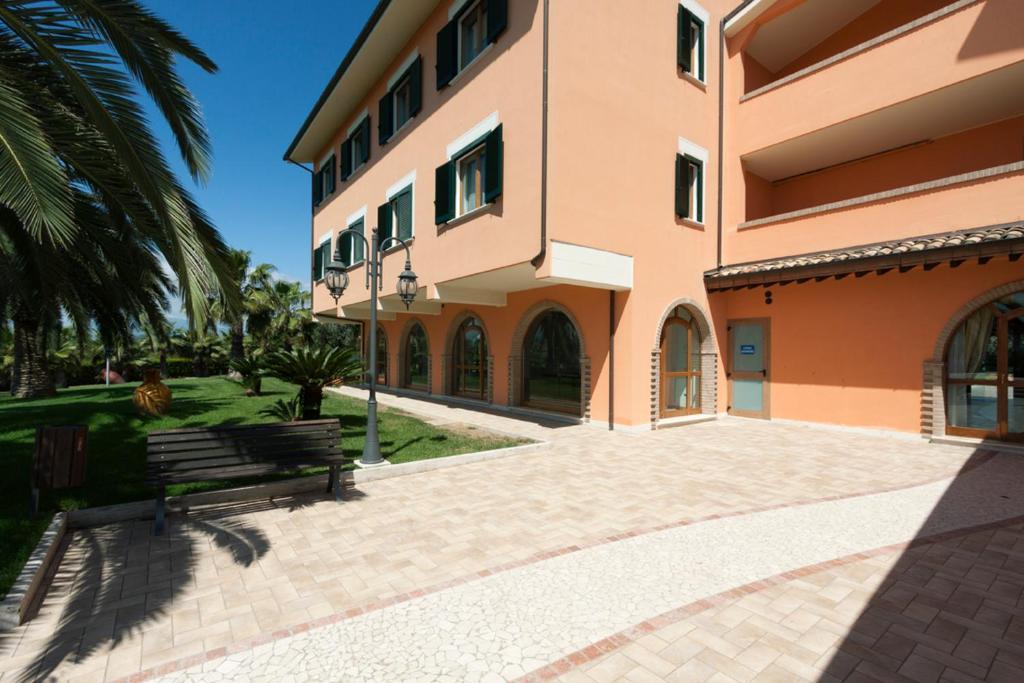 Villa Luigi Hotel & Restaurant Nuova Gestione Villa Rosa Di Martinsicuro Eksteriør billede