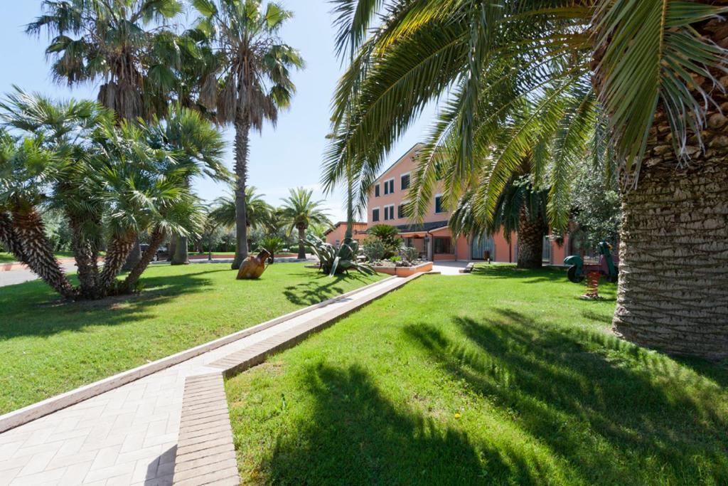 Villa Luigi Hotel & Restaurant Nuova Gestione Villa Rosa Di Martinsicuro Eksteriør billede