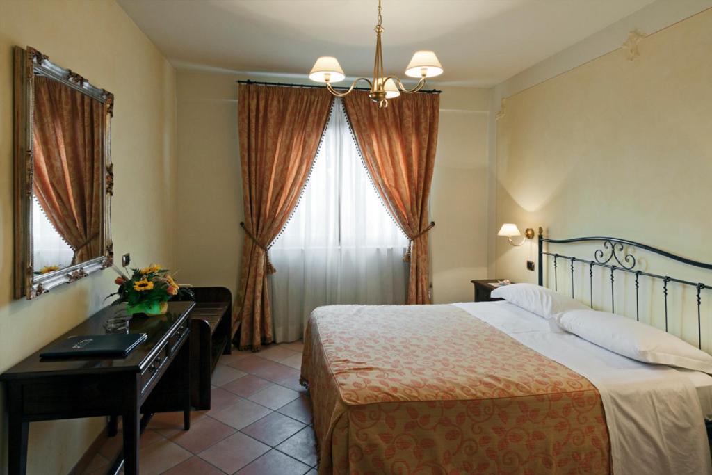 Villa Luigi Hotel & Restaurant Nuova Gestione Villa Rosa Di Martinsicuro Værelse billede