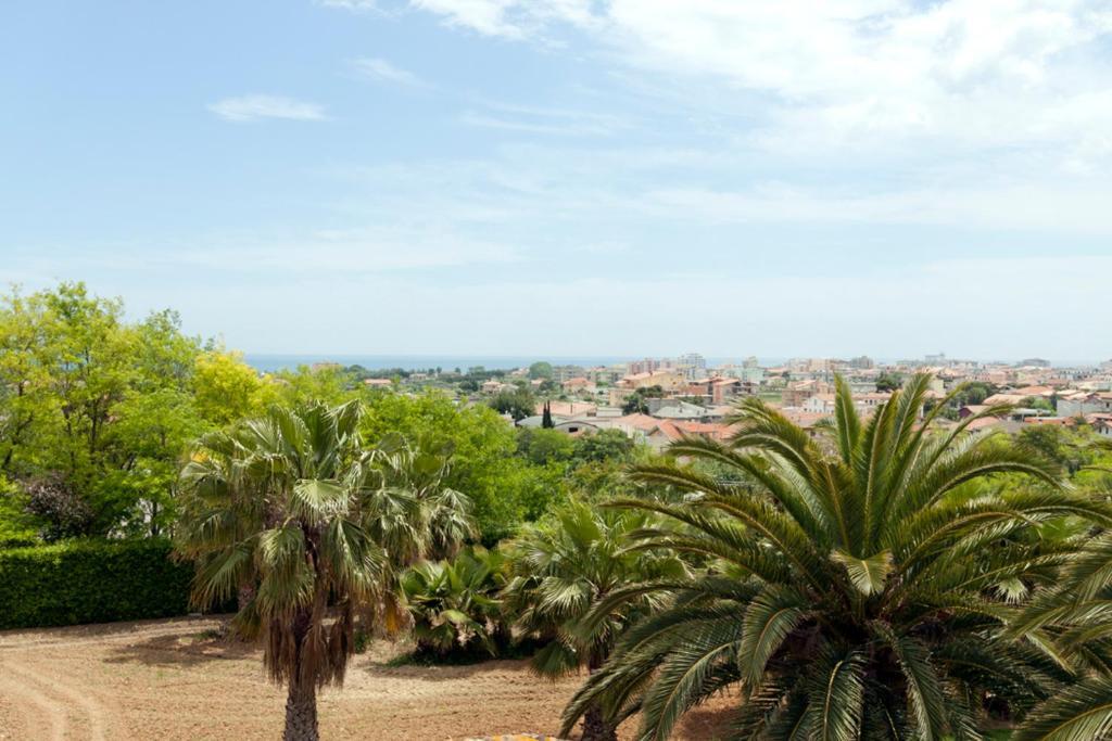 Villa Luigi Hotel & Restaurant Nuova Gestione Villa Rosa Di Martinsicuro Eksteriør billede
