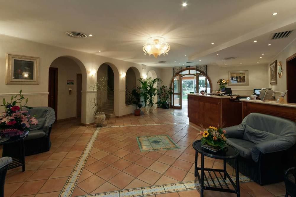 Villa Luigi Hotel & Restaurant Nuova Gestione Villa Rosa Di Martinsicuro Eksteriør billede