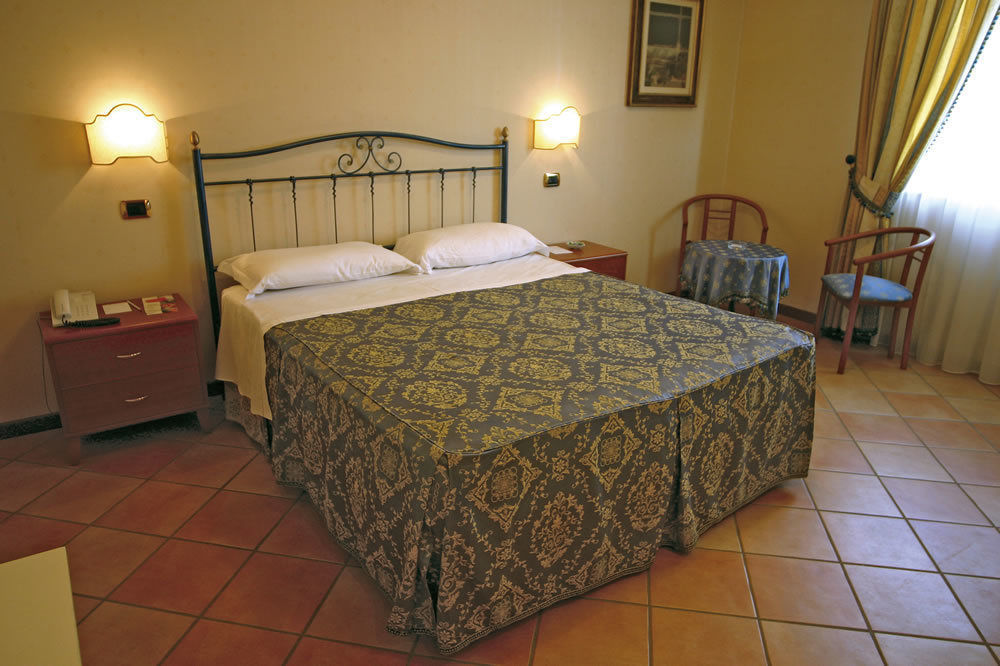 Villa Luigi Hotel & Restaurant Nuova Gestione Villa Rosa Di Martinsicuro Eksteriør billede