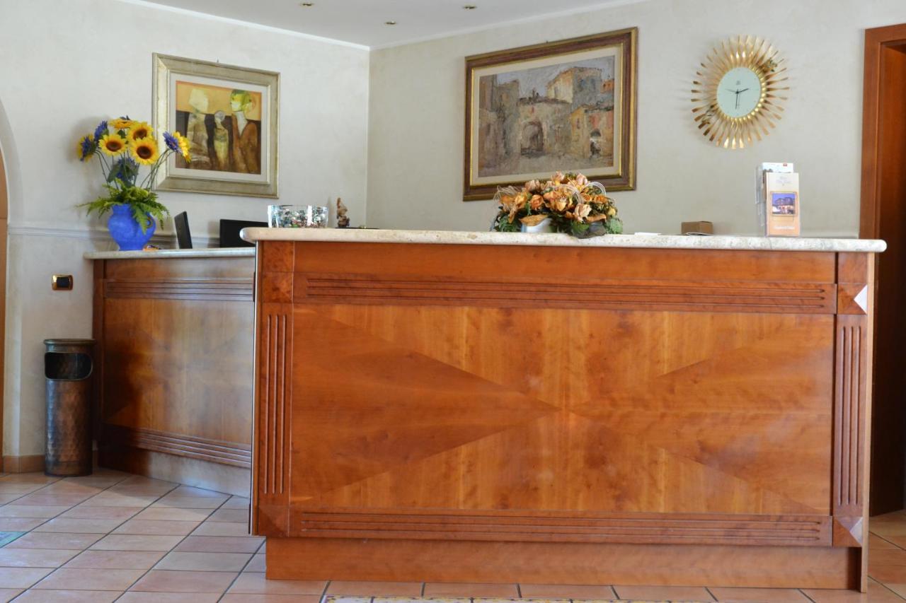 Villa Luigi Hotel & Restaurant Nuova Gestione Villa Rosa Di Martinsicuro Eksteriør billede